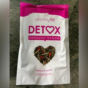 Skinny fit detox and energizing tea blend